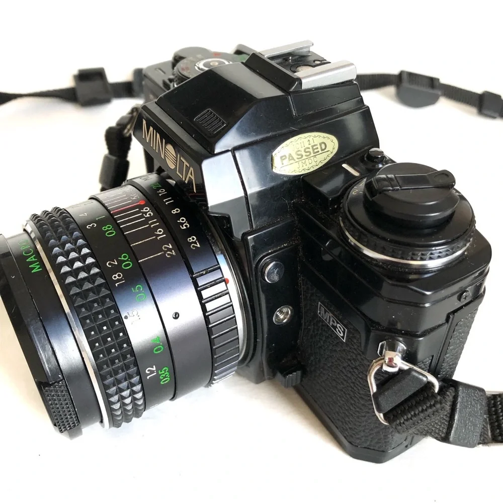 Minolta capturing this